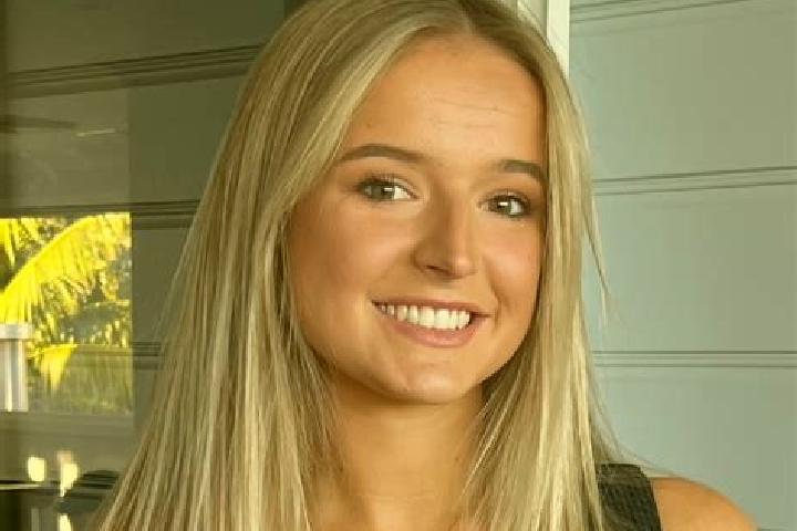 Ellie, 31 — Escort in O Connor, Australia