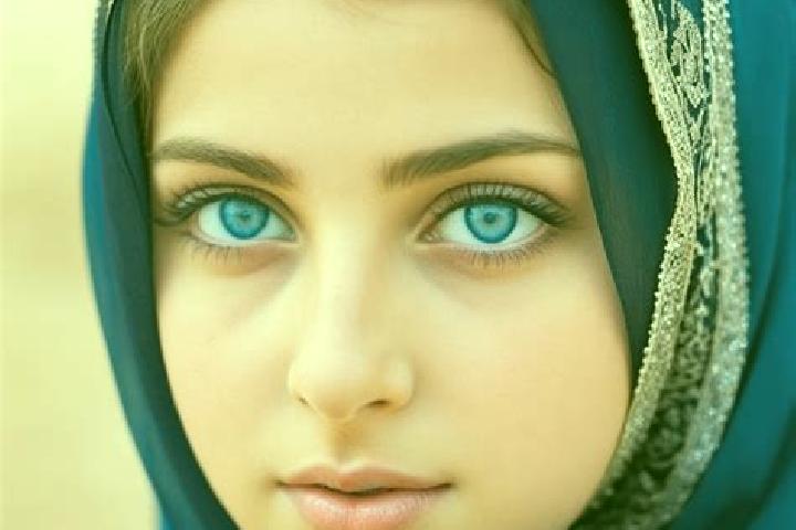 Ellie, 32, a chestnut blue-eyed middle eastern companion based in Imphy. Offering Striptease, Duos, A-Level. Available for incall and outcall, overnight book...