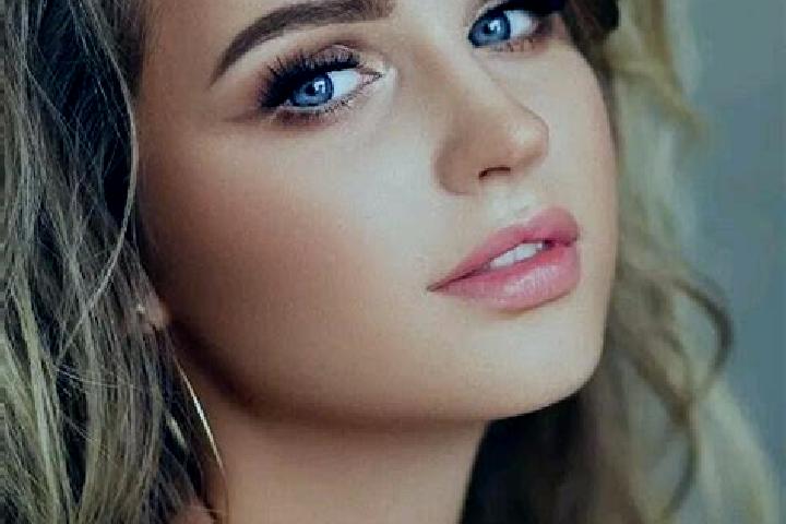 Ellie, 32, a dark blonde blue-eyed mediterranean companion based in Bohdan. Offering Domination, Erotic Massage. Available for incall and outcall, overnight ...
