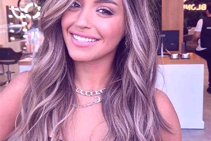 Ellie, 32, a dark blonde grey-eyed latina companion based in Boli. Offering Dinner Date, Girlfriend Experience, OWO. Available for incall and outcall, overni...