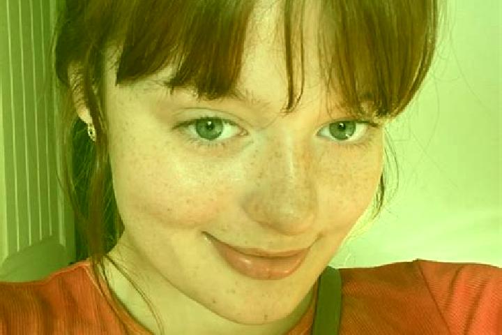 Ellie, 32, a red green-eyed indian companion based in Zhongling. Offering BDSM, Fetish, Roleplay, Striptease. Available for incall and outcall, day and eveni...