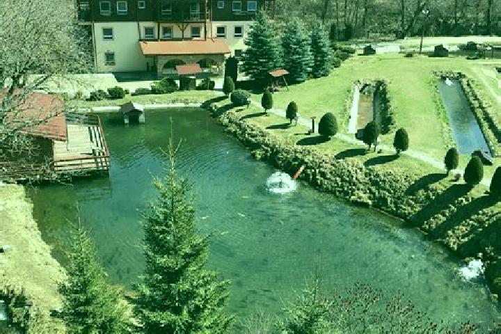 Ellie, 32 — Escort in Arpasu de Sus, Romania
