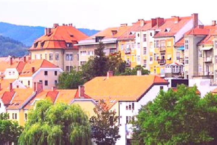 Ellie, 32 — Escort in Gortina, Slovenia