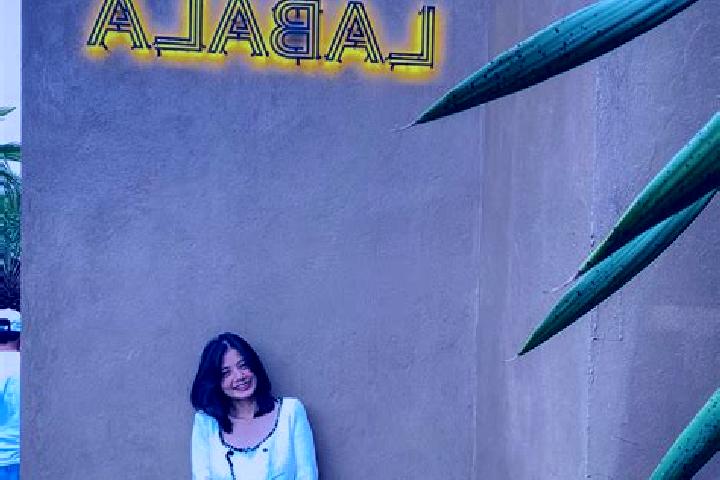 Ellie, 32 — Escort in Labala, Indonesia