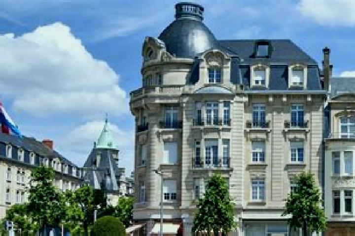 Ellie, 32 — Escort in Peppange, Luxembourg