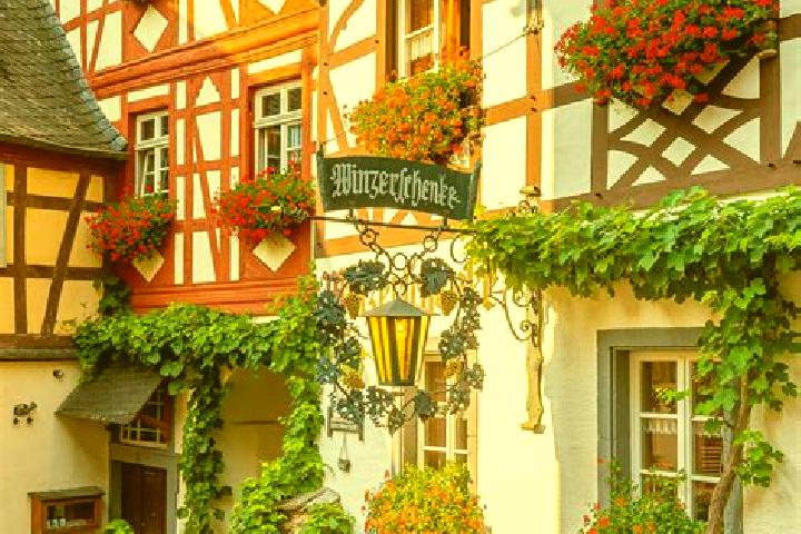 Ellie, 32 — Escort in Teschenmoschel, Germany