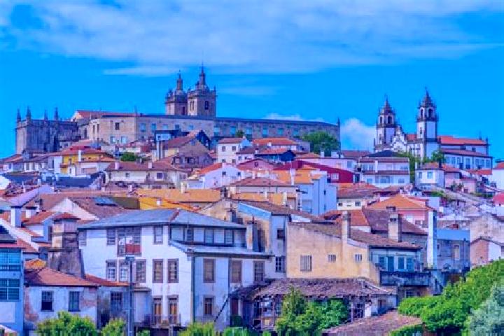 Ellie, 32 — Escort in Viseu, Portugal