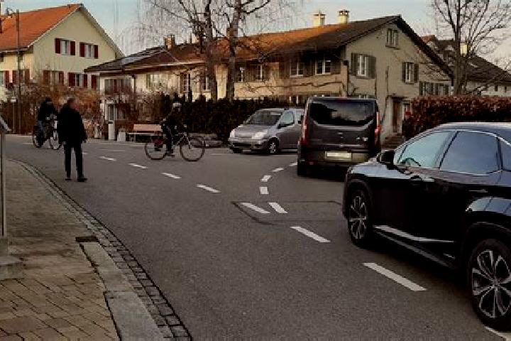 Ellie, 32 — Escort in Wetzikon / Robenhausen, Switzerland