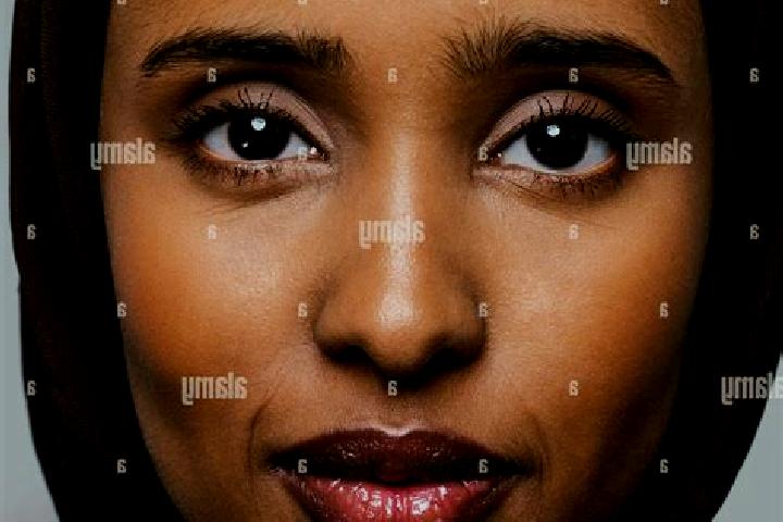 Ellie, 33, a black dark-eyed middle eastern companion based in Samolaco. Offering Girlfriend Experience, Erotic Massage, Dinner Date, Roleplay. Available for...