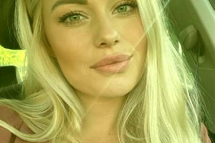 Ellie, 33, a blonde hazel-eyed ebony companion based in Omsukchan. Offering Duos, OWO, Prostate Massage. Available for incall and outcall, day and evening da...