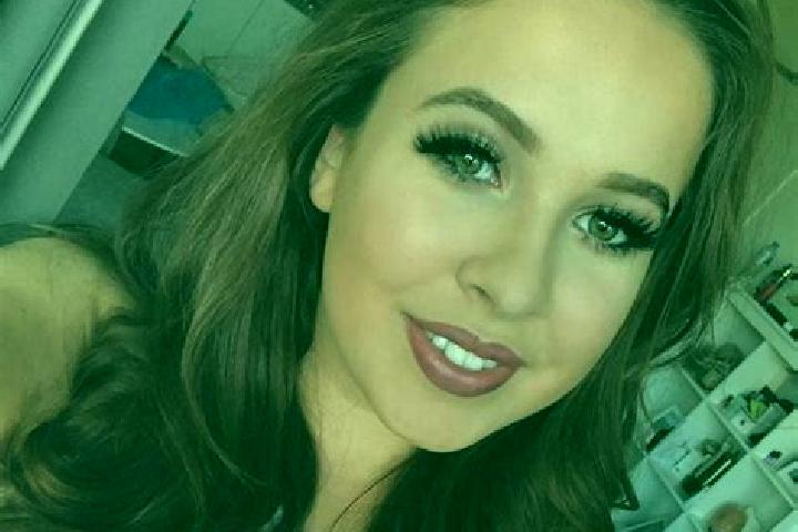 Ellie, 33, a dark blonde brown-eyed european companion based in Rincon de los Pirules. Offering BDSM, Striptease. Available for incall and outcall, overnight...