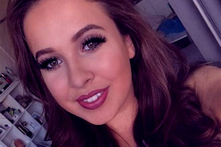 Ellie, 33, a red blue-eyed ebony companion based in Arroio do Sal. Offering Party Girl, Striptease, 69, Duos, GFE. Available for incall and outcall, day and ...