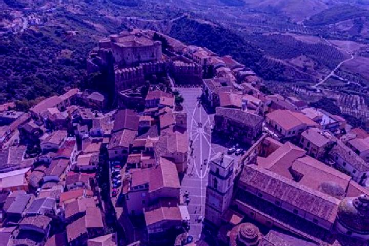 Ellie, 33 — Escort in Amantea, Italy