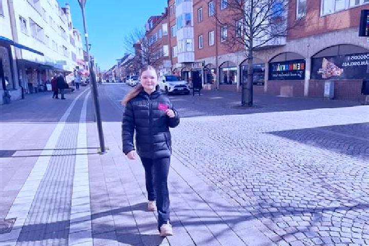 Ellie, 33 — Escort in Arloev, Sweden