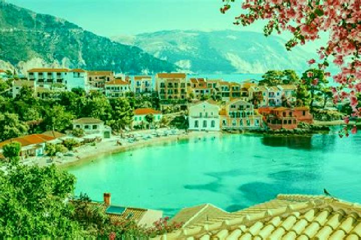 Ellie, 33 — Escort in Kalovatos, Greece