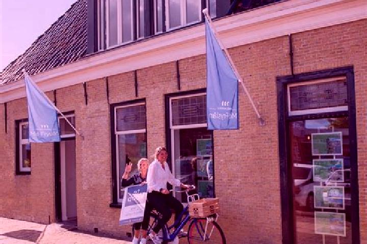 Ellie, 33 — Escort in Voorhout, Netherlands