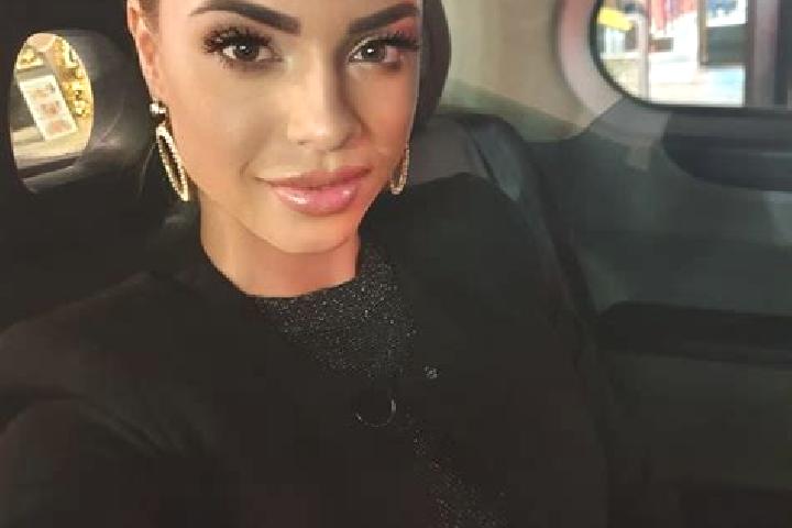 Ellie, 34, a black green-eyed caribbean companion based in Monteforte Cilento. Offering BDSM, A-Level, Dinner Date. Available for incall and outcall, day and...
