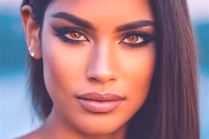 Ellie, 34, a chestnut hazel-eyed latina companion based in Galiakberovo. Offering Couples, Massage, Domination. Available for incall and outcall, overnight b...