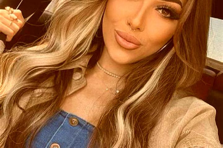 Ellie, 34, a dark blonde brown-eyed middle eastern companion based in Hijken. Offering Roleplay, OWO, Striptease, Duos, CIM. Available for incall and outcall...