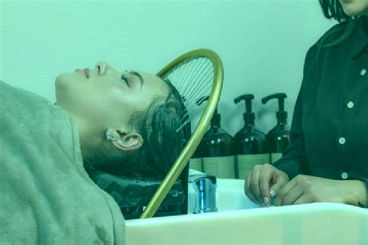 Ellie, 34, a dark blonde dark-eyed asian companion based in Nitra. Offering Massage, Domination, Tantra. Available for incall and outcall, day and evening da...