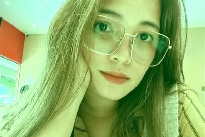 Ellie, 34 — Escort in Pili, Philippines