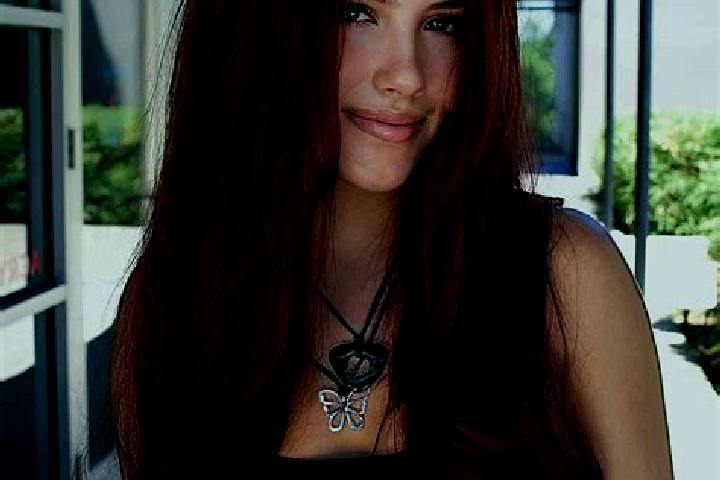 Ellie, 35, a auburn dark-eyed caribbean companion based in Aruq. Offering A-Level, 69, Deep French Kissing, BDSM. Available for incall and outcall, overnight...