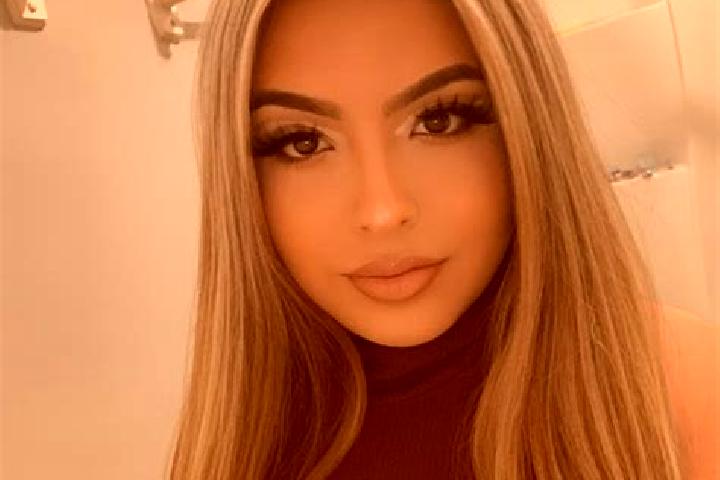 Ellie, 35, a blonde brown-eyed latina companion based in Musababa. Offering Prostate Massage, Massage, Overnight, Couples. Available for incall and outcall, ...