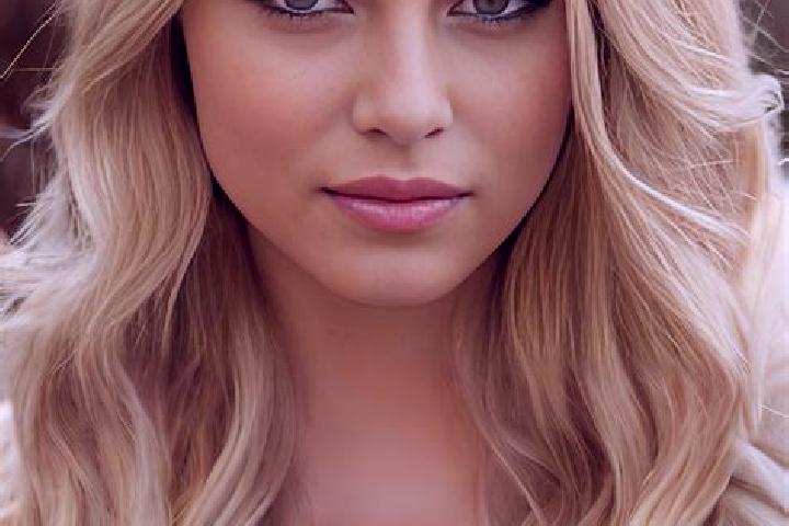 Ellie, 35, a blonde green-eyed indian companion based in Sandulesti. Offering Party Girl, Deep French Kissing, A-Level, Fetish, CIM. Available for incall and...