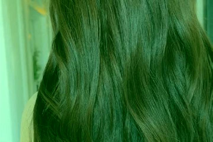 Ellie, 35, a red brown-eyed caucasian companion based in Patoulia. Offering Girlfriend Experience, BDSM, CIM, Domination. Available for incall and outcall, o...