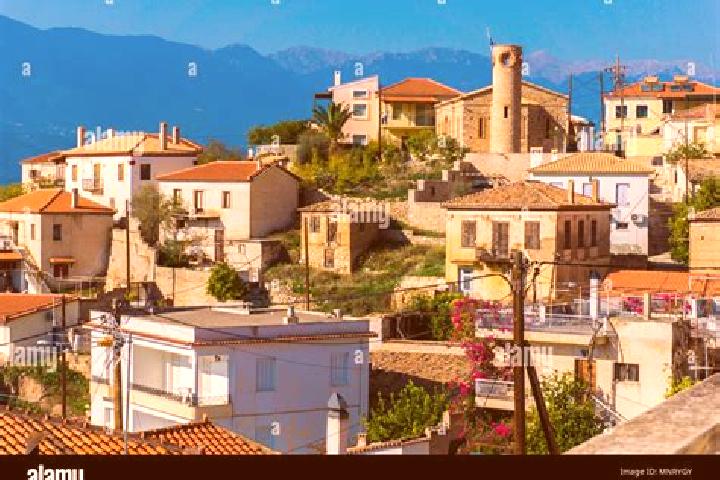 Ellie, 35 — Escort in Chrisso, Greece