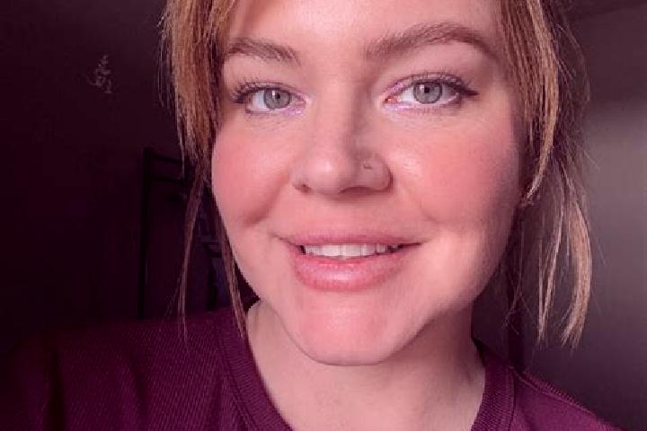 Ellie, 35 — Escort in Davis Junction, United States