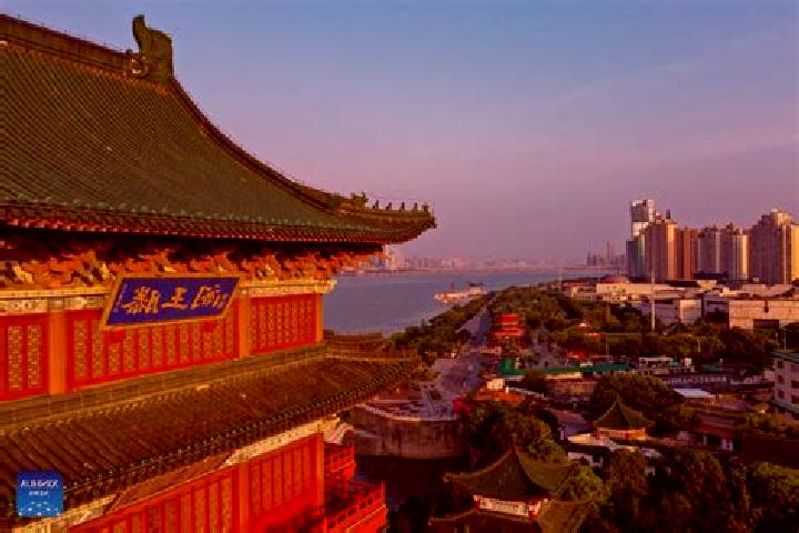 Ellie, 35 — Escort in Fengcheng, China
