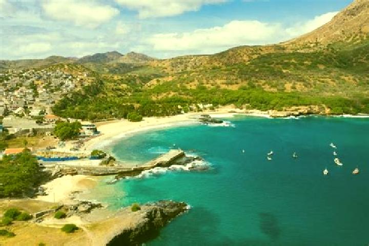 Ellie, 35 — Escort in Fonteana, Cape Verde