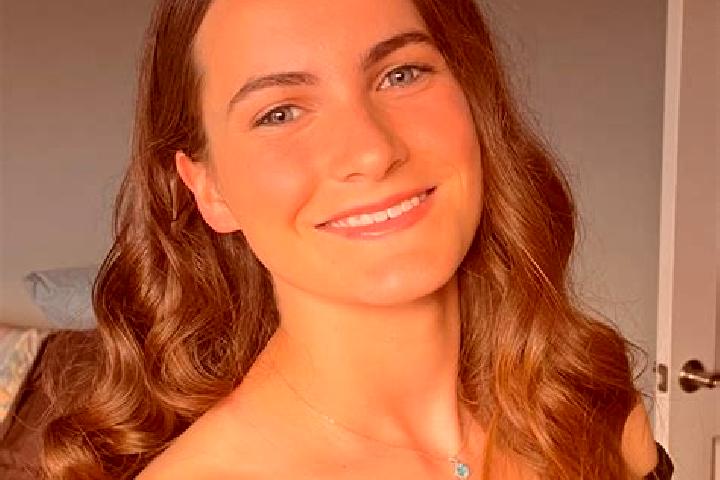 Ellie, 35 — Escort in Friendswood, United States