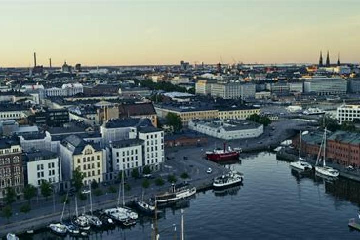 Ellie, 35 — Escort in Munkkivuori, Finland