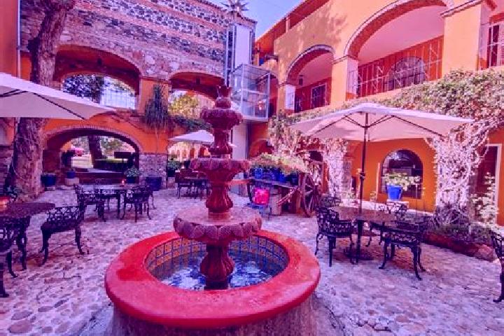 Ellie, 35 — Escort in San Miguel Monteverde, Mexico