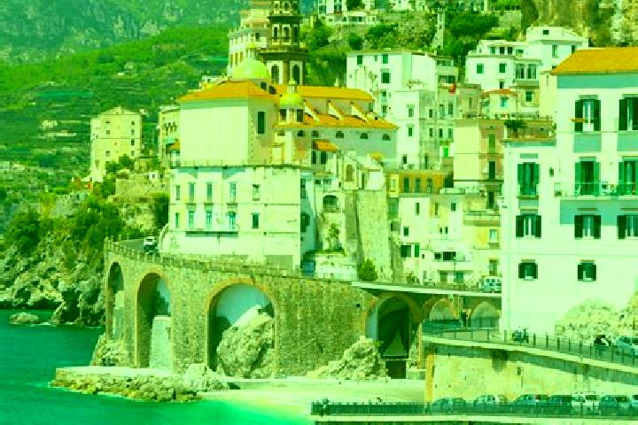 Ellie, 35 — Escort in Tossicia, Italy