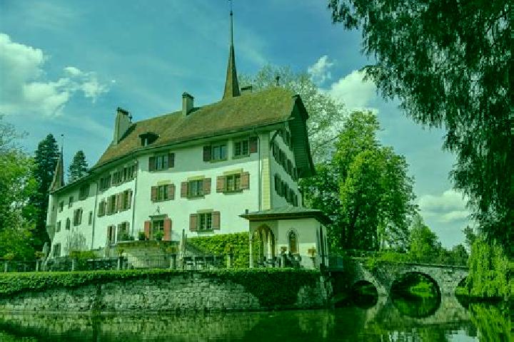 Ellie, 35 — Escort in Utzenstorf, Switzerland