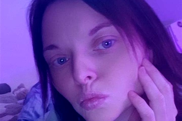 Ellie, 35 — Escort in Zscherndorf, Germany