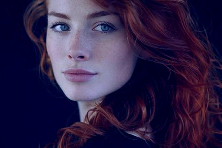 Ellie, 36, a auburn blue-eyed ebony companion based in Patingen Dua. Offering BDSM, A-Level. Available for incall and outcall, day and evening dates.