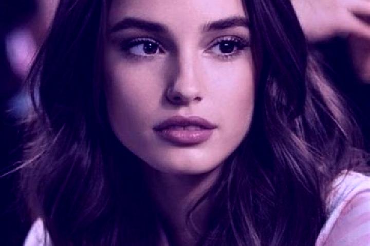 Ellie, 36, a brunette brown-eyed slavic companion based in Corrego do Ouro. Offering Domination, Couples, Party Girl. Available for incall and outcall, day a...