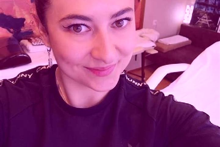 Ellie, 36, a brunette dark-eyed european companion based in Tetela de Ocampo. Offering Roleplay, Domination, Massage. Available for incall and outcall, day a...