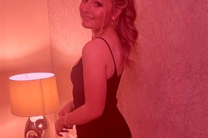 Ellie, 36 — Escort in Cumbernauld, United Kingdom