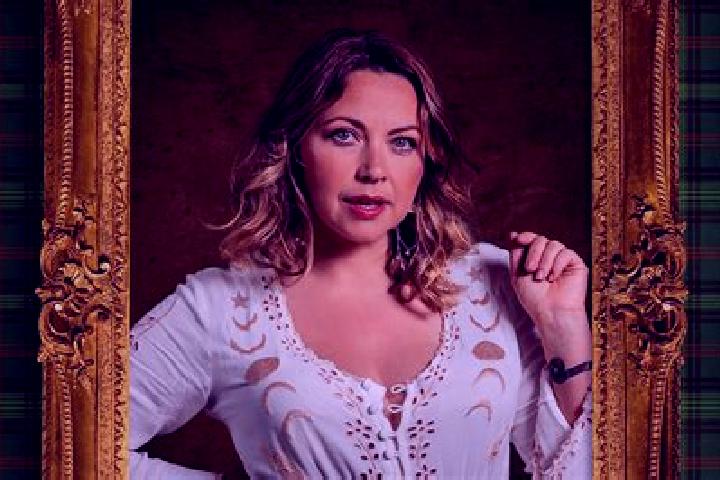 Ellie, 36 — Escort in Queue-du-Bois, Belgium