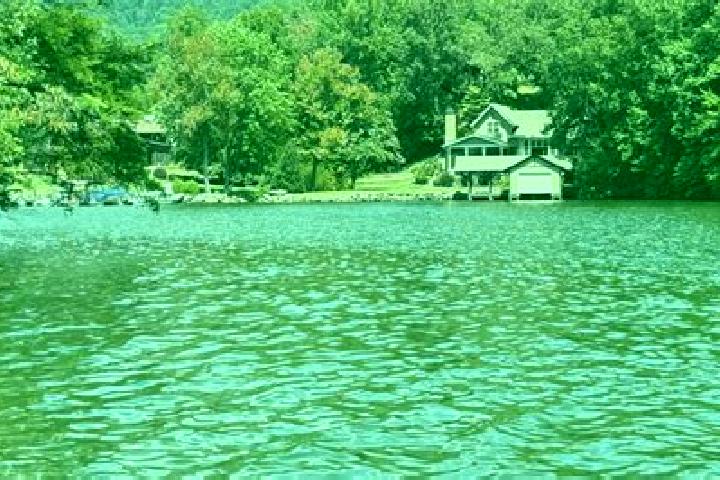 Ellie, 37, a blonde amber-eyed caucasian companion based in Lake Lure. Offering Domination, A-Level, Massage, Dinner Date, Tantra. Available for incall and o...