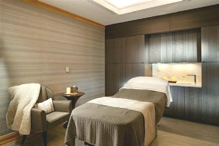 Ellie, 37, a chestnut blue-eyed ebony companion based in Heyworth. Offering Roleplay, Massage, Girlfriend Experience, Erotic Massage, Fetish. Available for i...