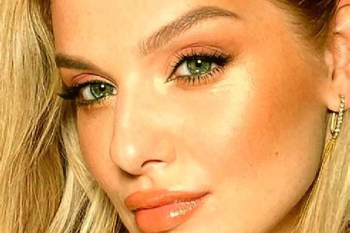 Ellie, 37, a dark blonde green-eyed caucasian companion based in Bort-les-Orgues. Offering Dinner Date, Massage, GFE. Available for incall and outcall, overn...