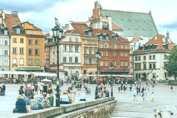 Ellie, 37 — Escort in Czulow, Poland