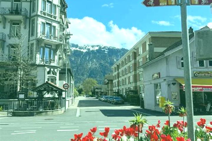 Ellie, 37 — Escort in Ecuvillens, Switzerland