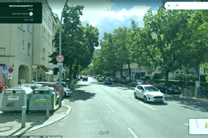 Ellie, 37 — Escort in Miehlen, Germany